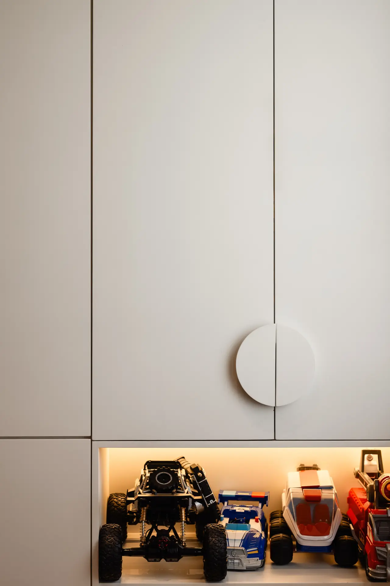 Allegria Villa — custom furniture by Modoro, Sheikh Zayed, Giza, photo 7